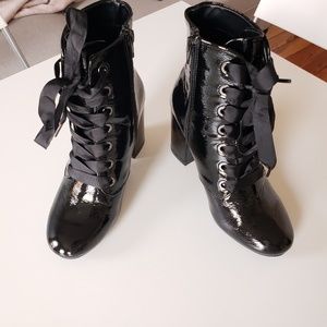 Kenneth Cole Reaction Boots!